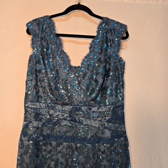 TADASHI SHOJI Special Occasions Embellished AZURE Sheath Dress Size 12 NEW TAGS! - Picture 3 of 17
